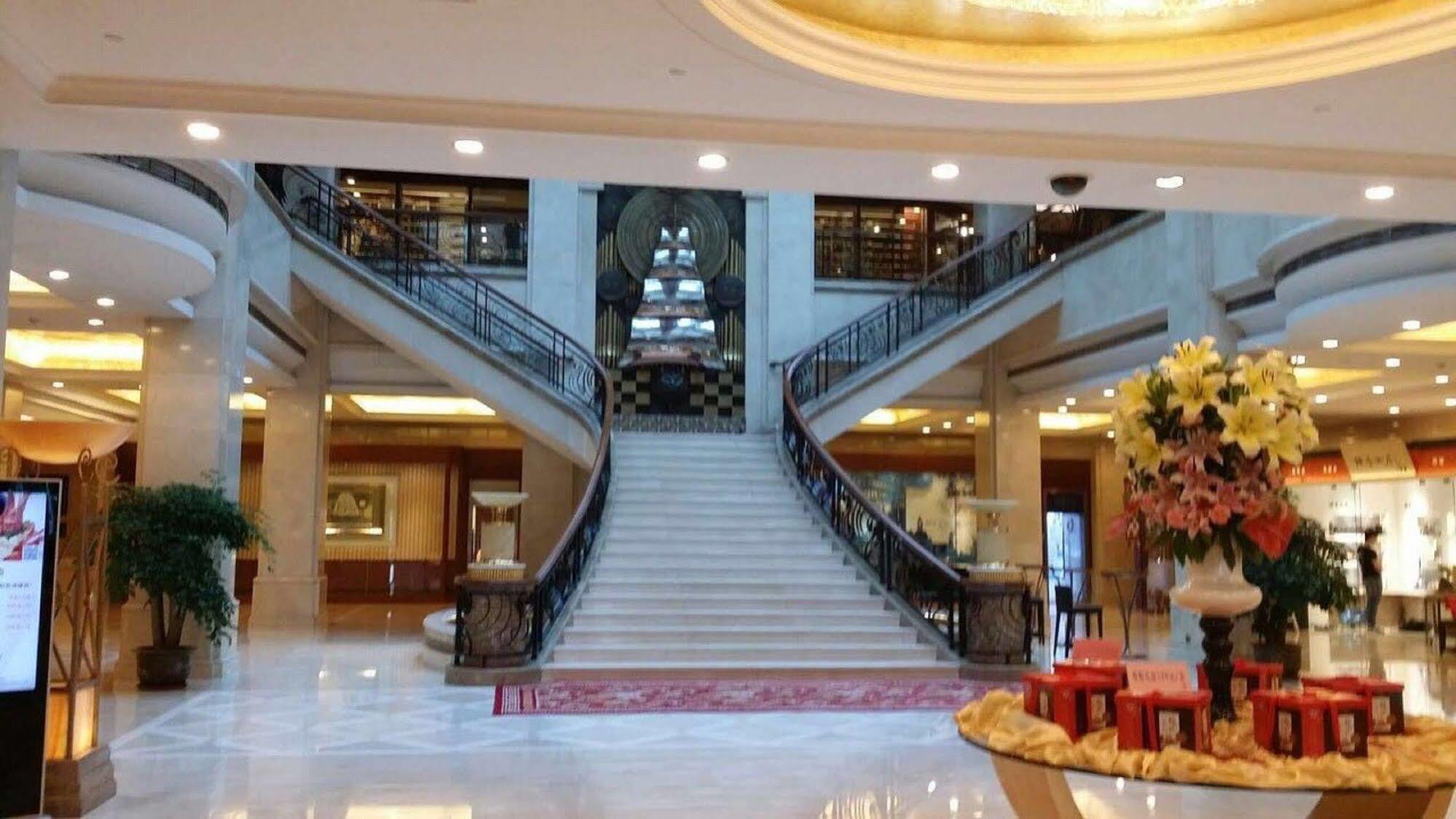 Inn Fine Hotel ต้าเหลียน ภายนอก รูปภาพ